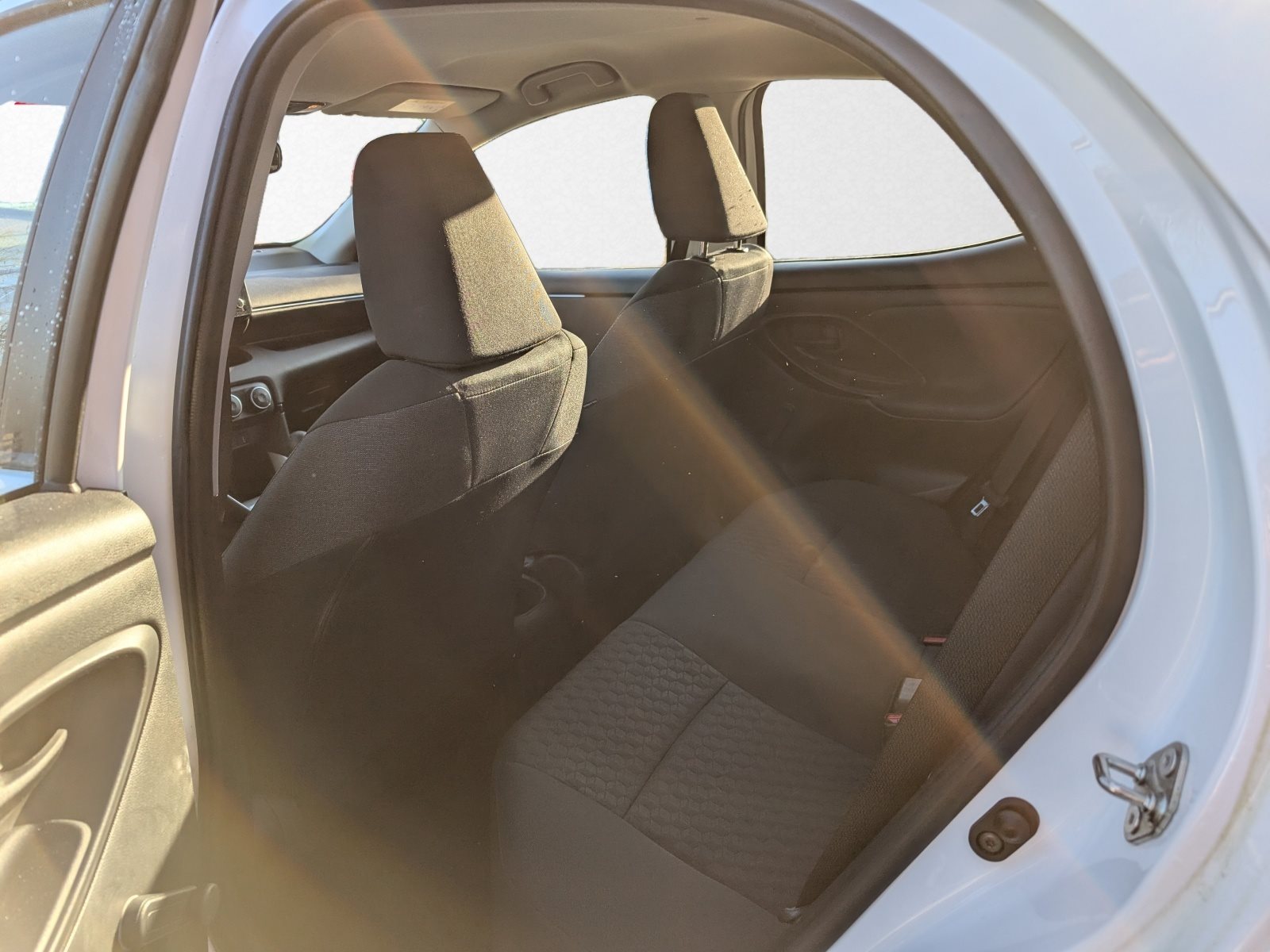 Toyota Yaris – Bild 10