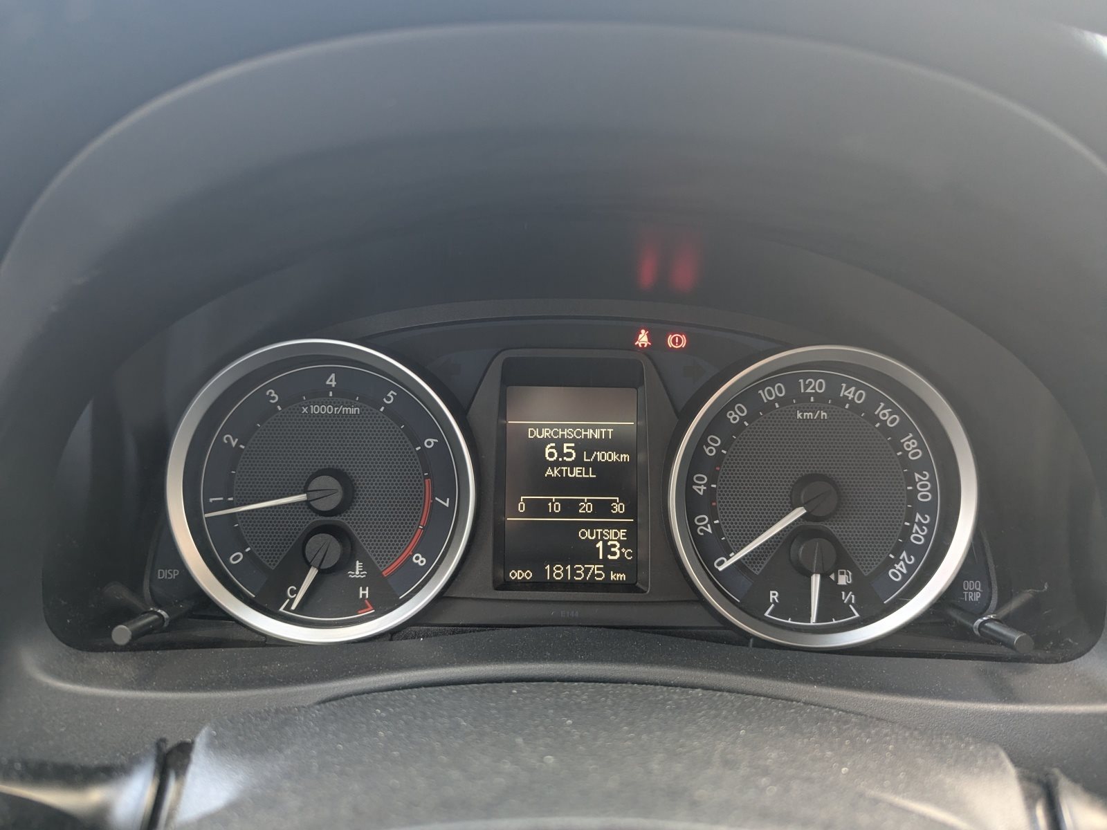 Toyota Auris – Bild 12