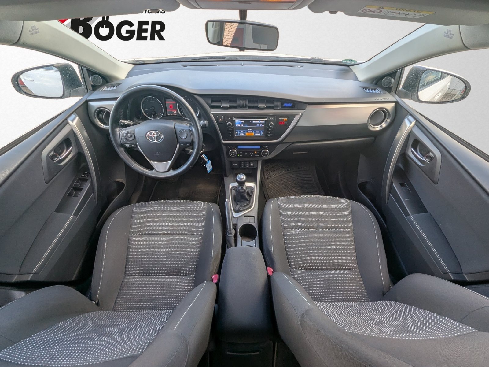 Toyota Auris – Bild 9