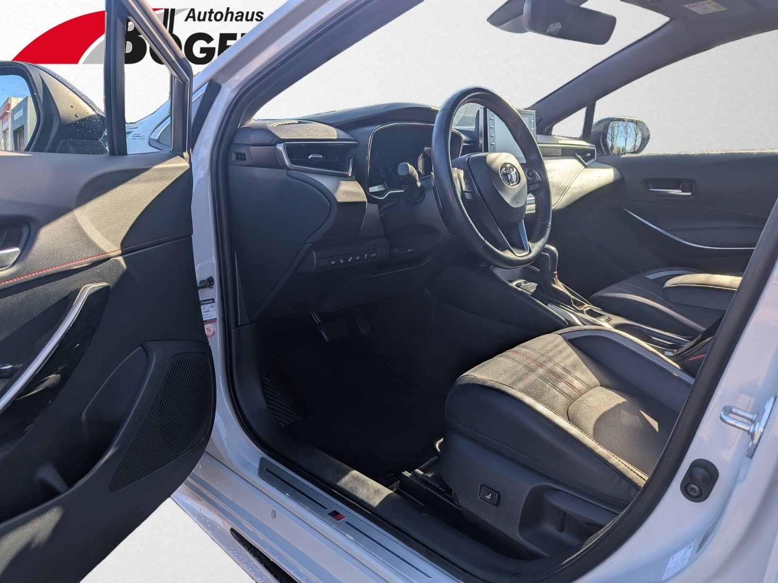 Toyota Corolla Touring Sports – Bild 11
