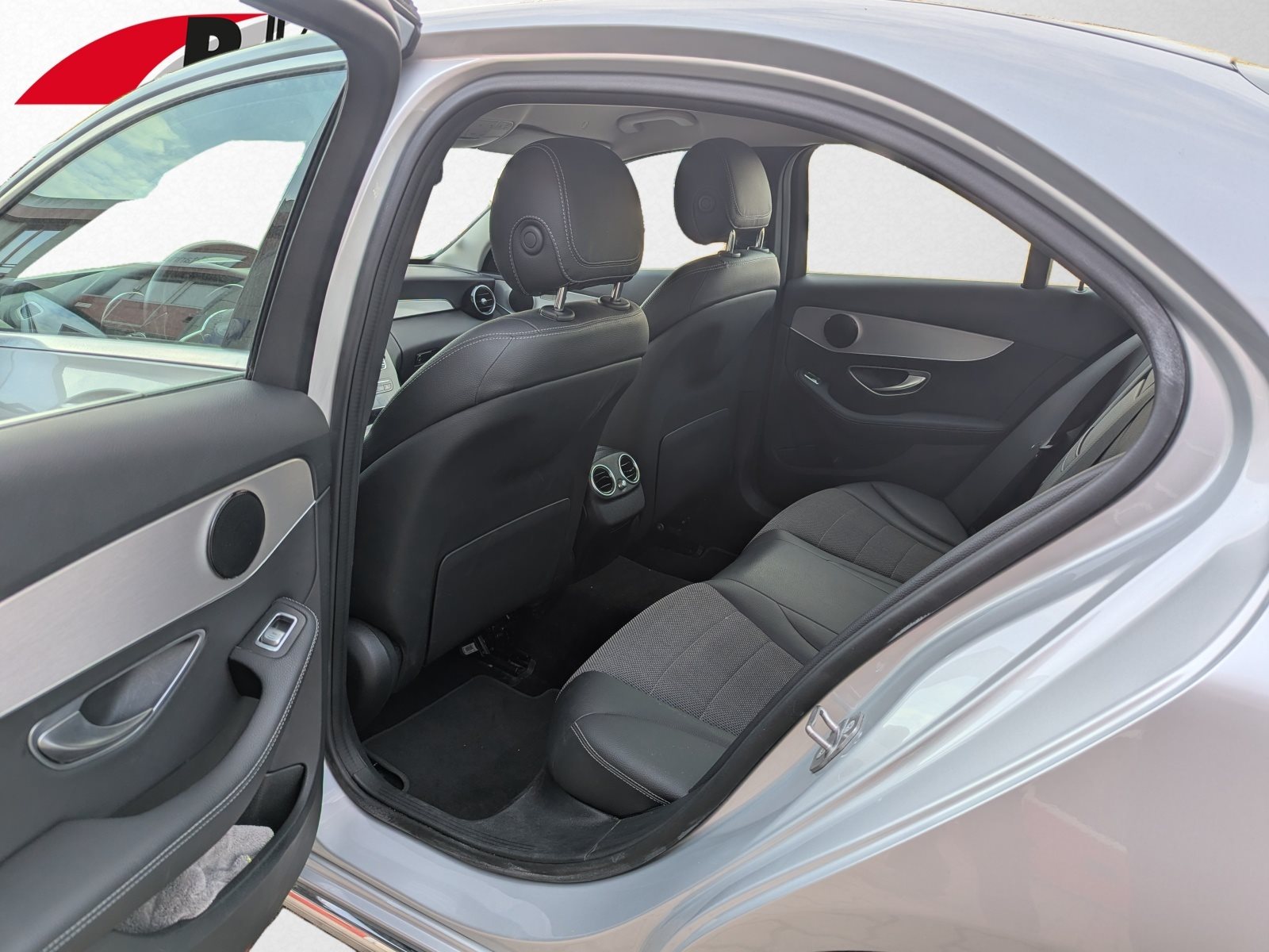 Mercedes C 180 – Bild 12